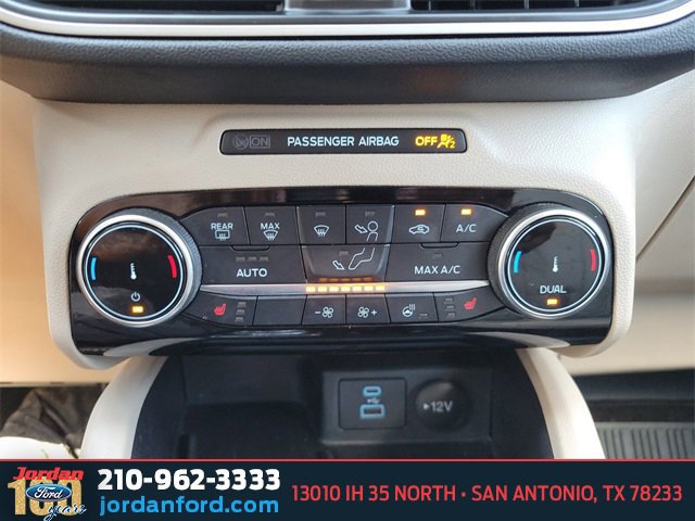 Certified 2022 Ford Escape SEL w/ Technology Package image 21