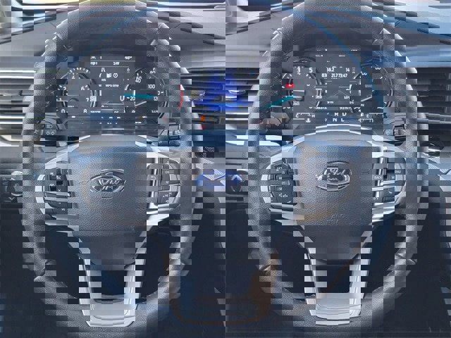 Certified 2022 Ford Explorer XLT w/ Equipment Group 202A image 33