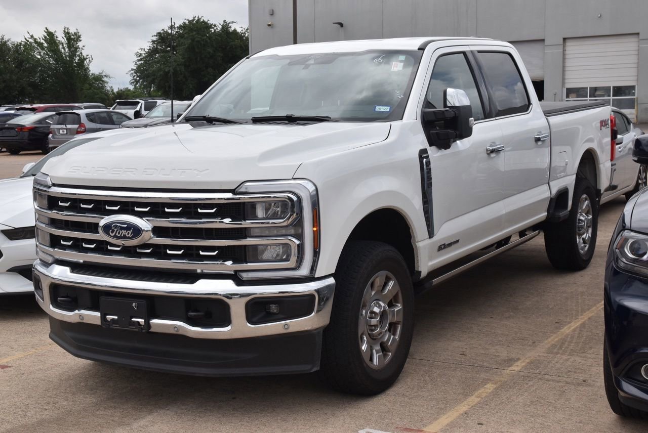 Certified 2025 Ford F250 Lariat w/ Lariat Ultimate Package AWD/4WD image 2