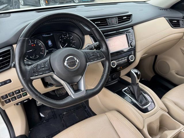 Used 2017 Nissan Rogue SL w/ SL Premium Package image 10