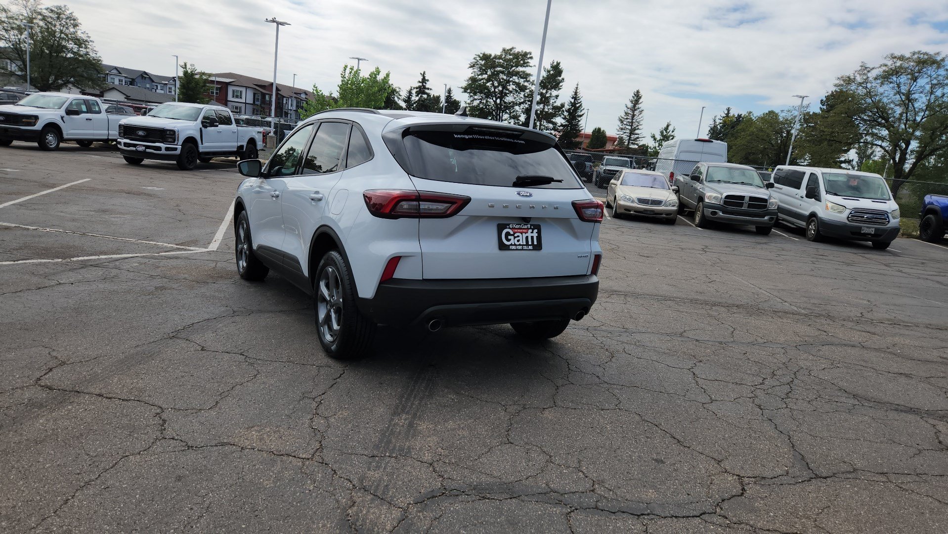 Certified 2025 Ford Escape ST-Line Select AWD/4WD image 7
