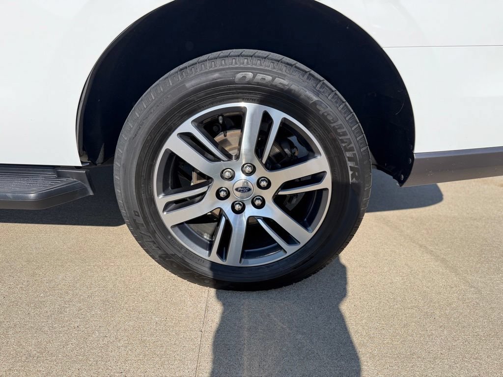 Certified 2024 Ford Expedition Limited AWD/4WD image 9