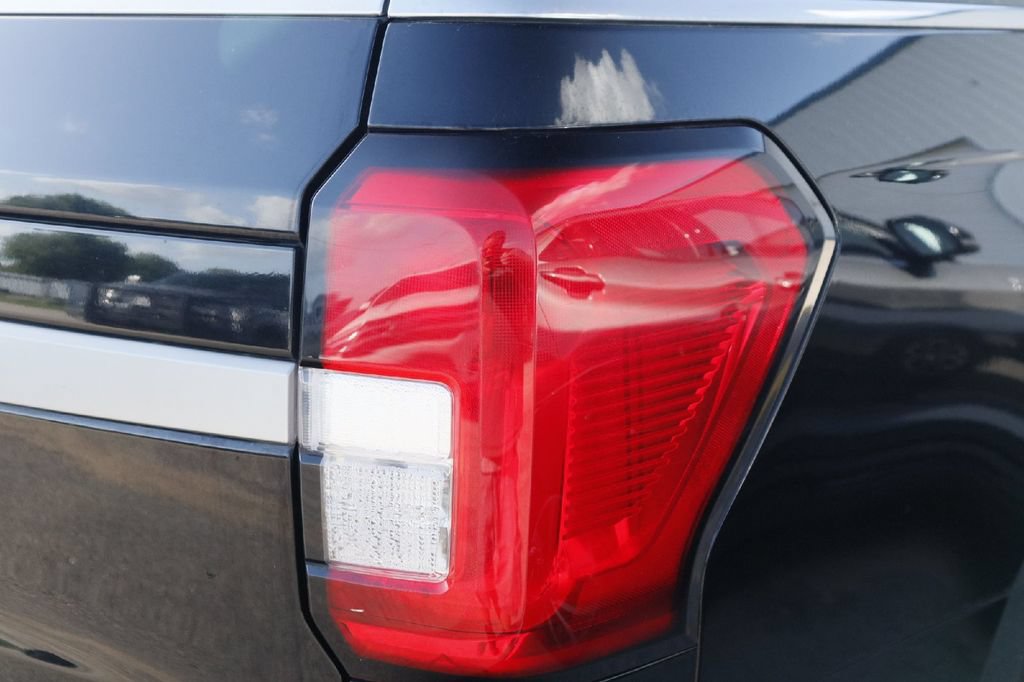 Certified 2024 Ford Expedition Max XLT AWD/4WD image 5