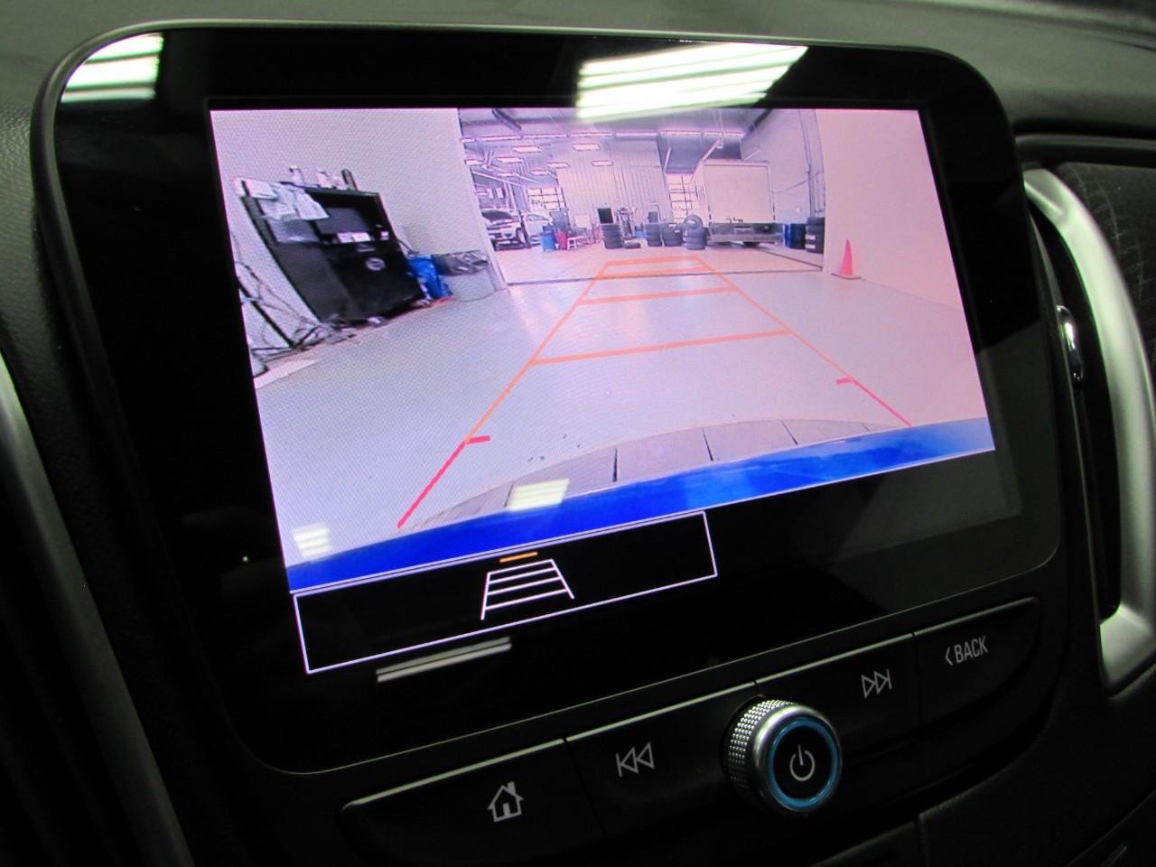 Used 2023 Chevrolet Malibu LT FWD image 29