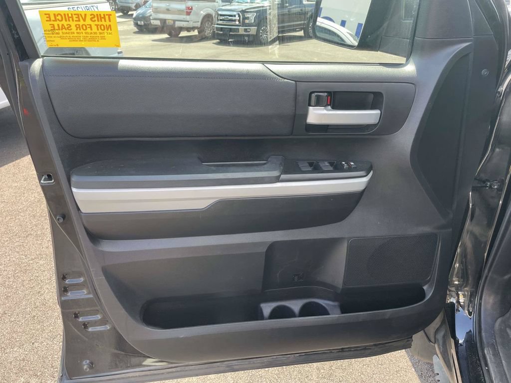 Used 2021 Toyota Tundra SR5 w/ Trail Edition AWD/4WD image 15