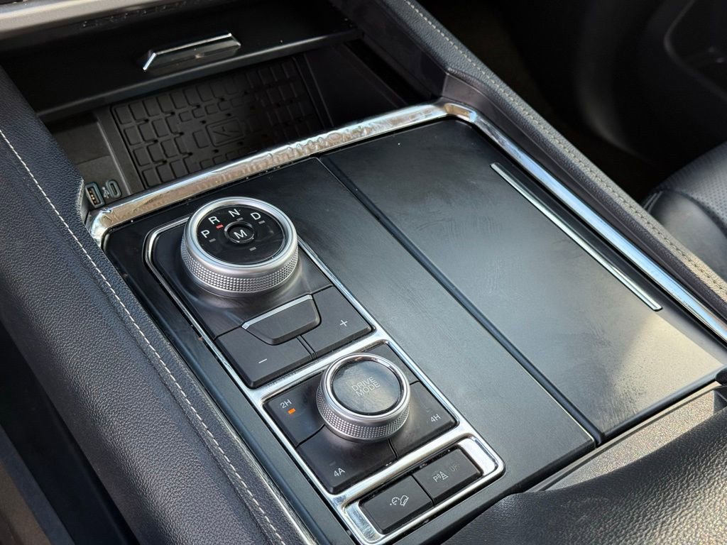 Certified 2023 Ford Expedition XLT image 12