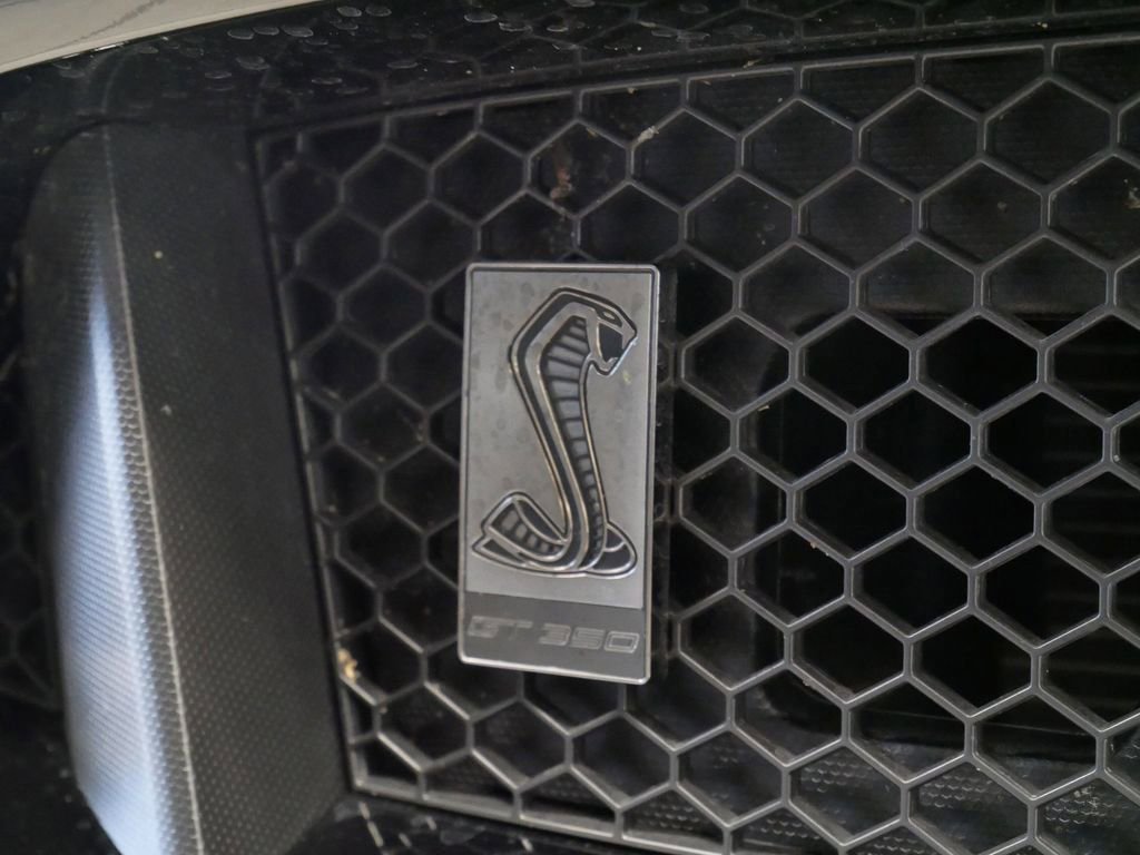 Certified 2020 Ford Mustang Shelby GT350 w/ Technology Package image 6