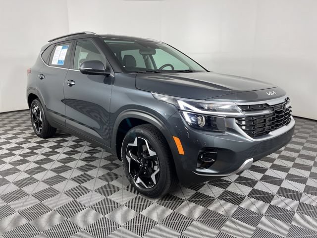 Used 2024 Kia Seltos EX AWD/4WD image 1