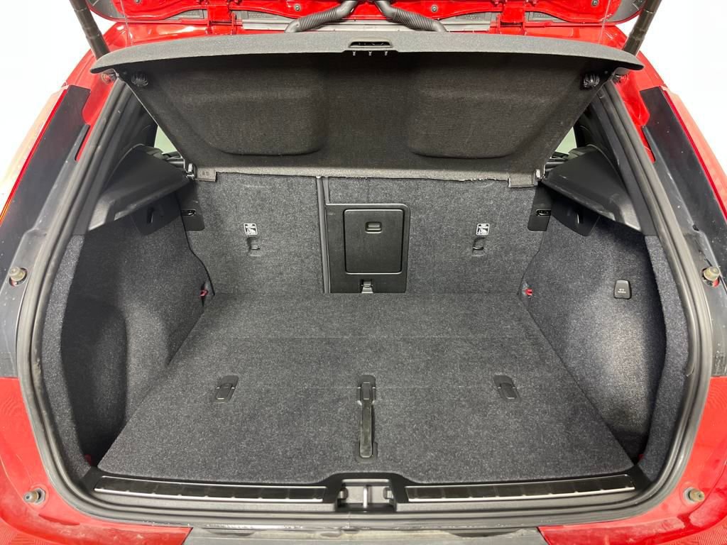 Used 2022 Volvo XC40 T5 Inscription image 26