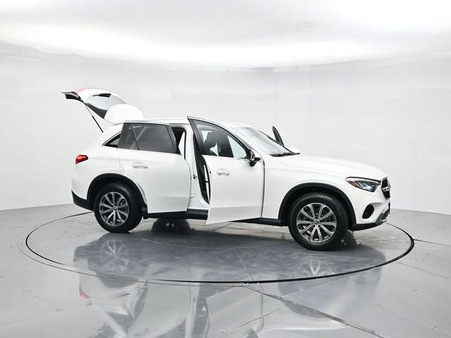 Used 2024 Mercedes-Benz GLC 300 image 46