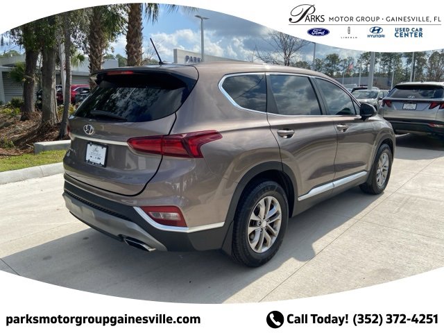 Used 2020 Hyundai Santa Fe SE image 4