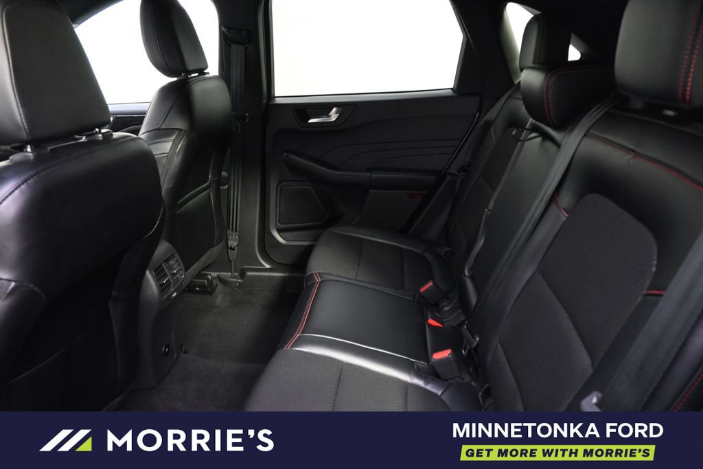 Certified 2025 Ford Escape ST-Line AWD/4WD image 22