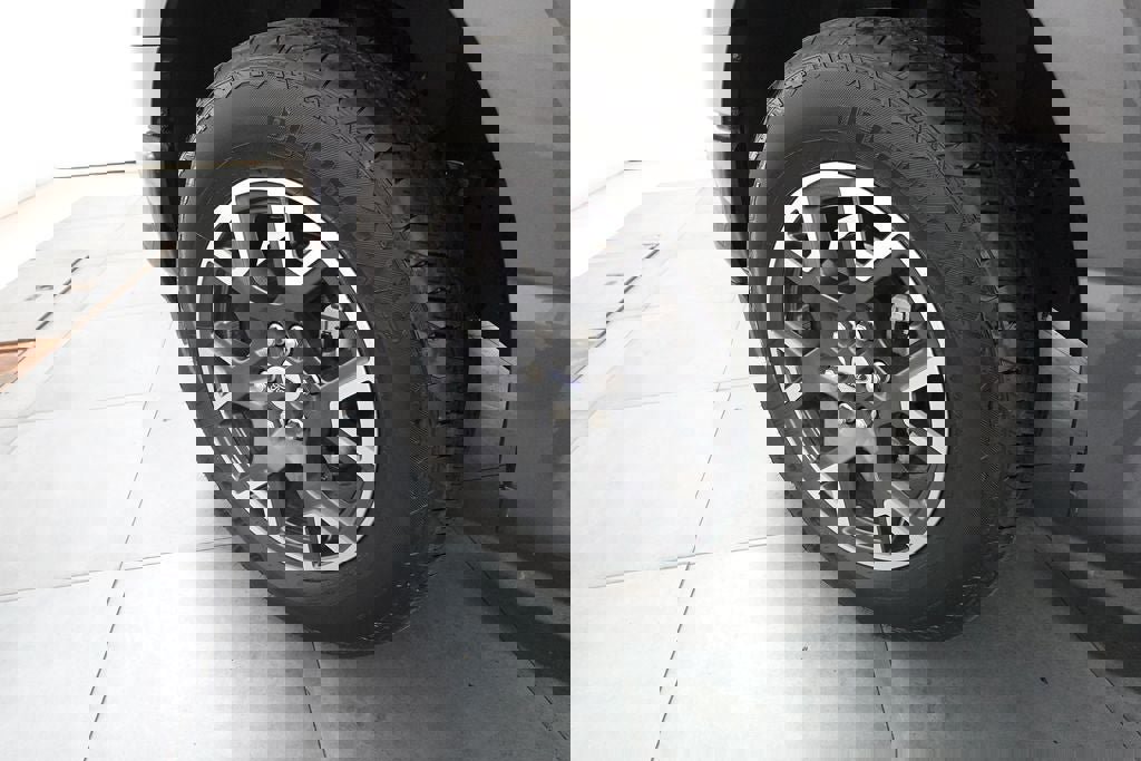 Certified 2025 Ford F150 STX w/ Equipment Group 200A image 27