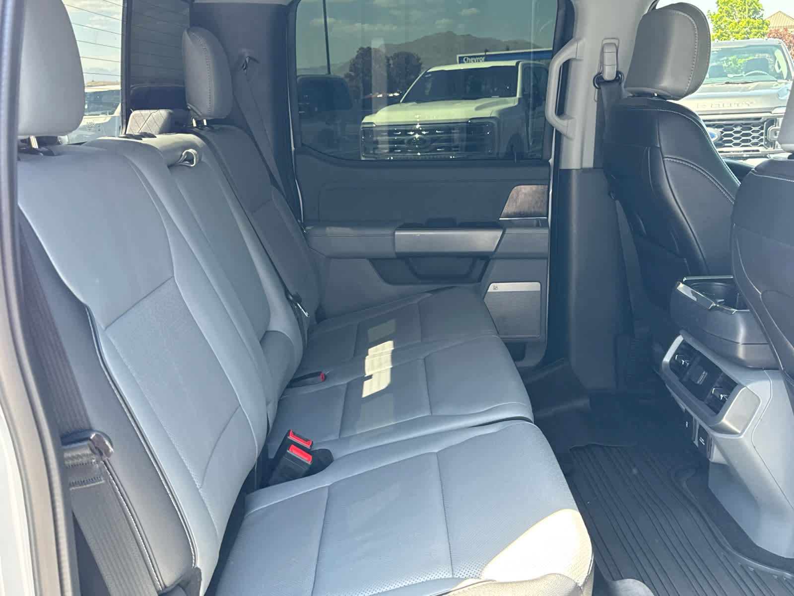 Certified 2022 Ford F150 Lariat w/ Max Trailer Tow Package AWD/4WD image 19
