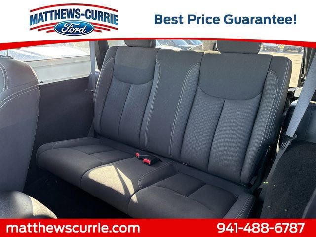 Used 2017 Jeep Wrangler Sahara w/ Connectivity Group image 11