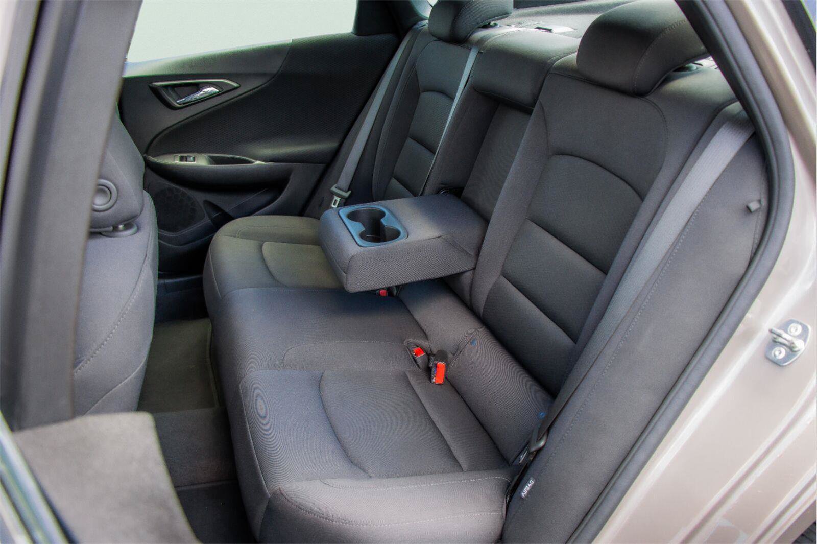 Used 2025 Chevrolet Malibu LT FWD image 7