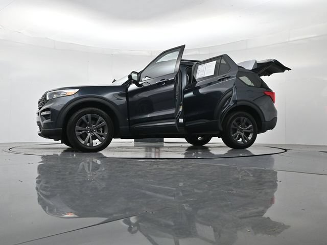Certified 2024 Ford Explorer XLT w/ Equipment Group 202A AWD/4WD image 58