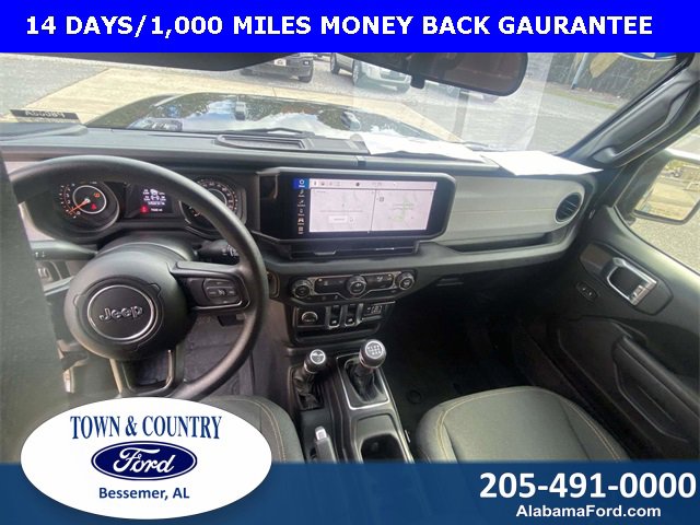 Used 2025 Jeep Wrangler Sport image 12