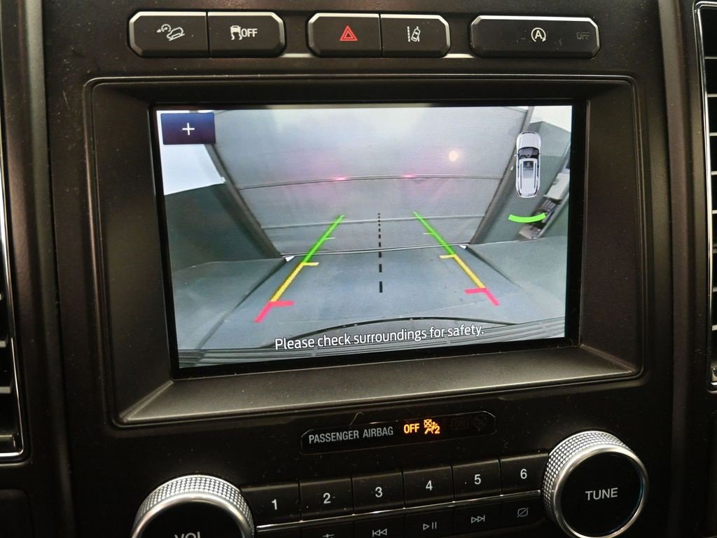 Certified 2021 Ford Expedition Limited image 3