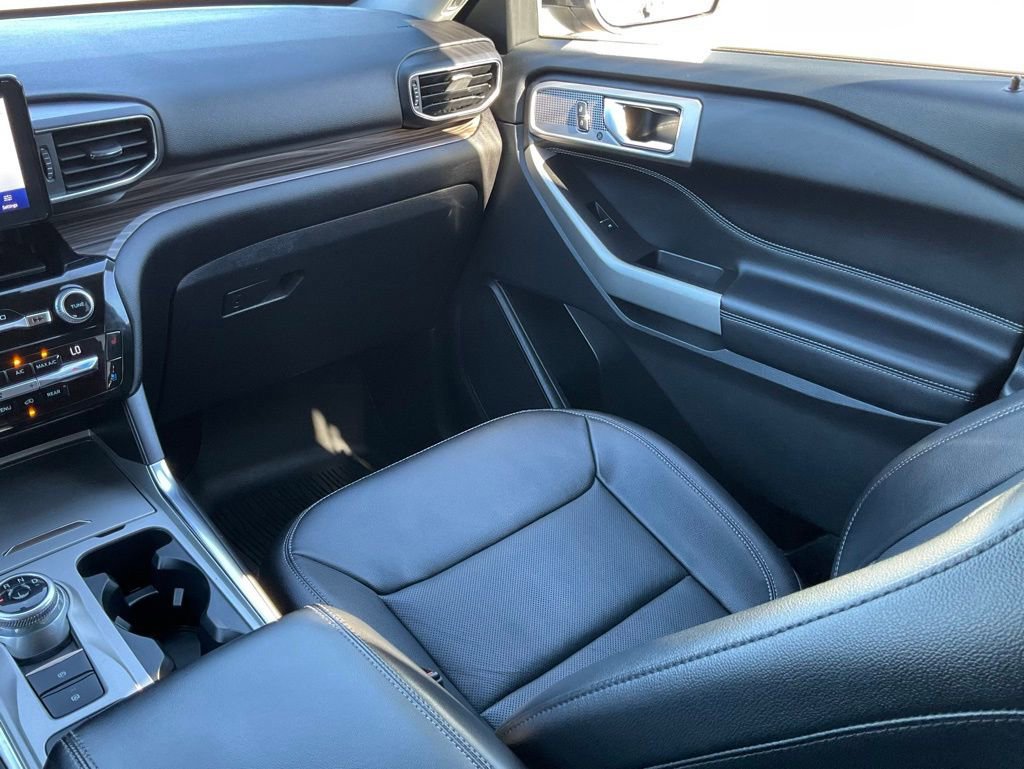 Certified 2021 Ford Explorer Limited w/ Equipment Group 301A image 49