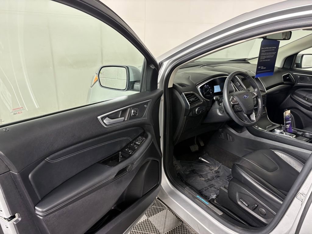 Certified 2019 Ford Edge Titanium image 12
