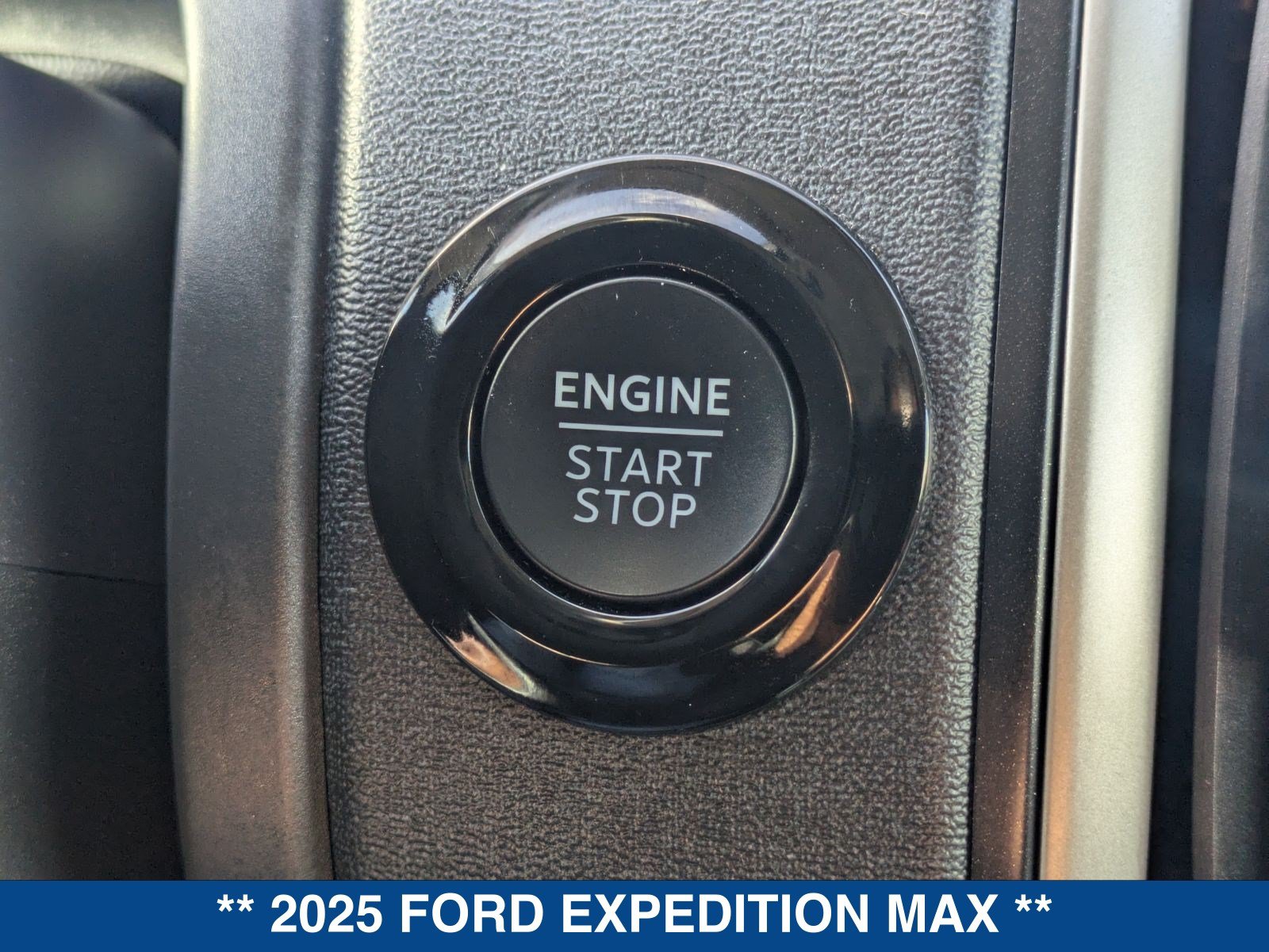 Certified 2025 Ford Expedition Max Active RWD image 38