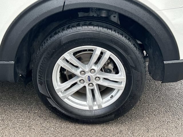 Certified 2023 Ford Explorer XLT w/ Equipment Group 202A AWD/4WD image 12