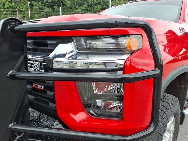 Used 2022 Chevrolet Silverado 2500 LT w/ Convenience Package AWD/4WD image 4