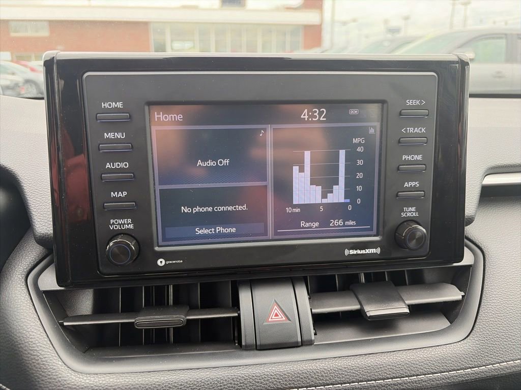 Used 2021 Toyota RAV4 LE AWD/4WD image 11