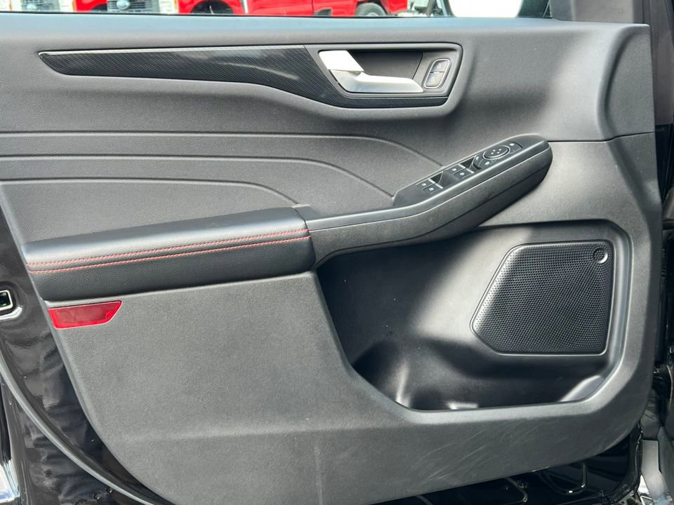 Certified 2023 Ford Escape ST-Line image 19