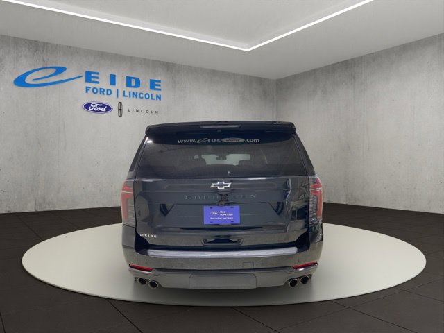 Used 2026 Chevrolet Suburban Z71 AWD/4WD image 9