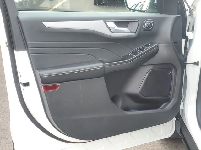 Certified 2024 Ford Escape Platinum AWD/4WD image 8