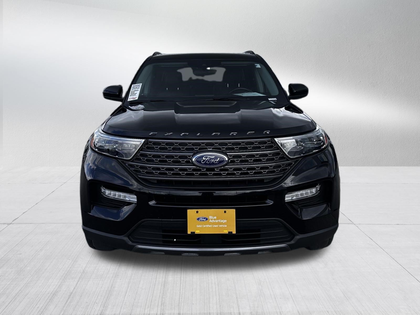 Certified 2022 Ford Explorer XLT w/ Equipment Group 202A AWD/4WD image 2