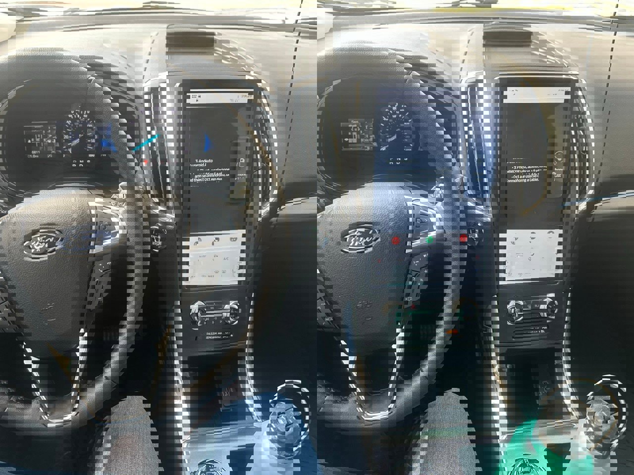 Certified 2024 Ford Edge Titanium image 13