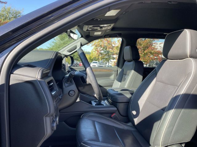 Used 2023 Chevrolet Tahoe Premier w/ Premium Package 2 AWD/4WD image 22