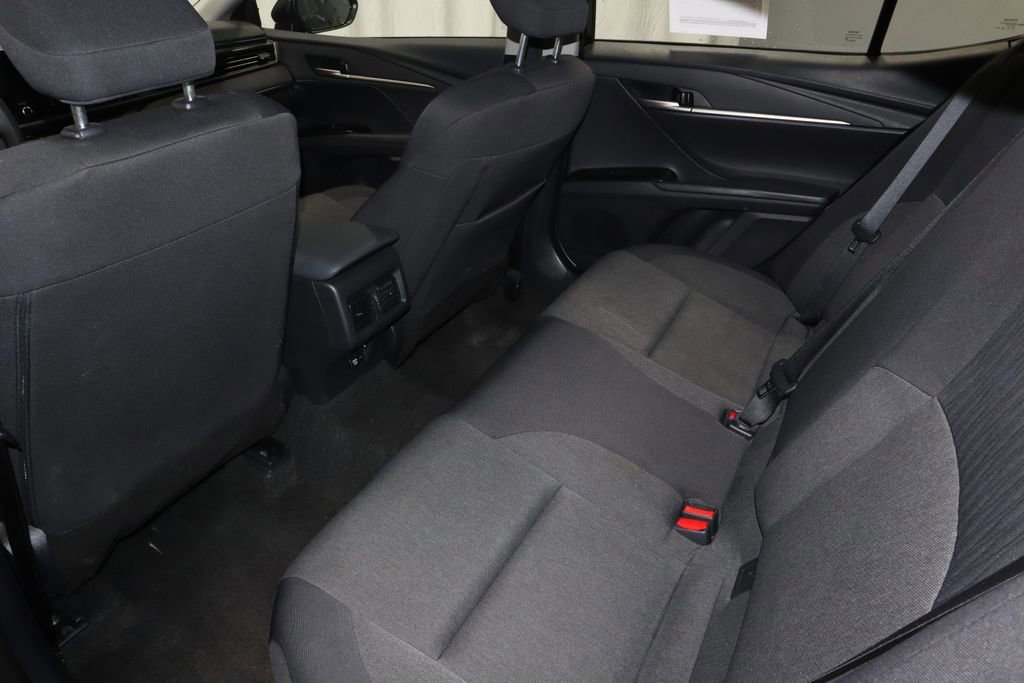Used 2025 Toyota Camry LE FWD image 21