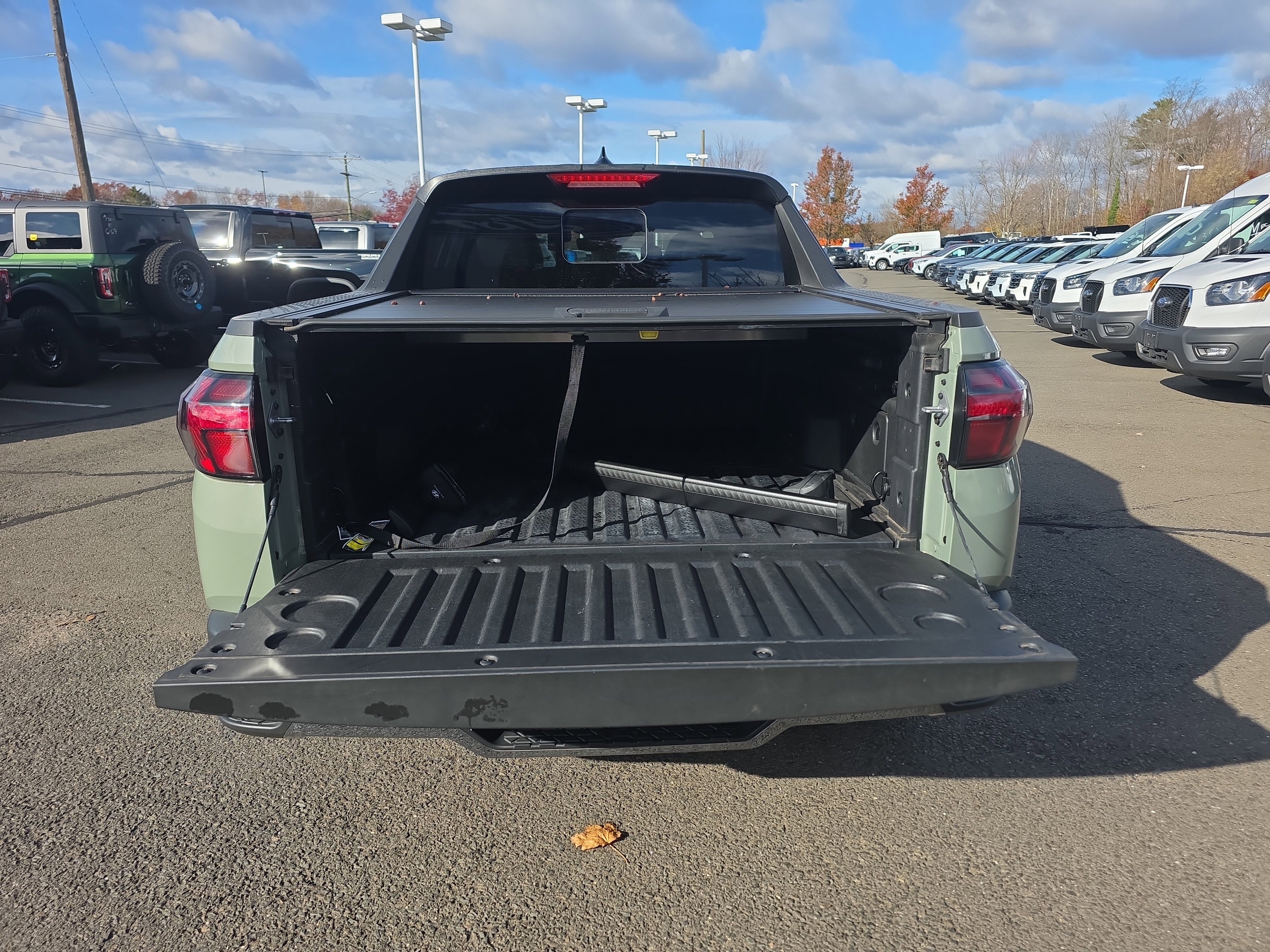 Used 2024 Hyundai Santa Cruz Limited image 17