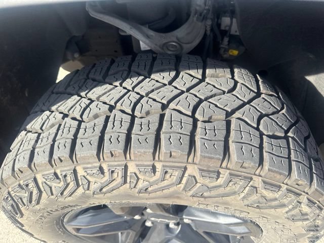 Used 2024 Chevrolet Silverado 1500 Custom Trail Boss AWD/4WD image 19