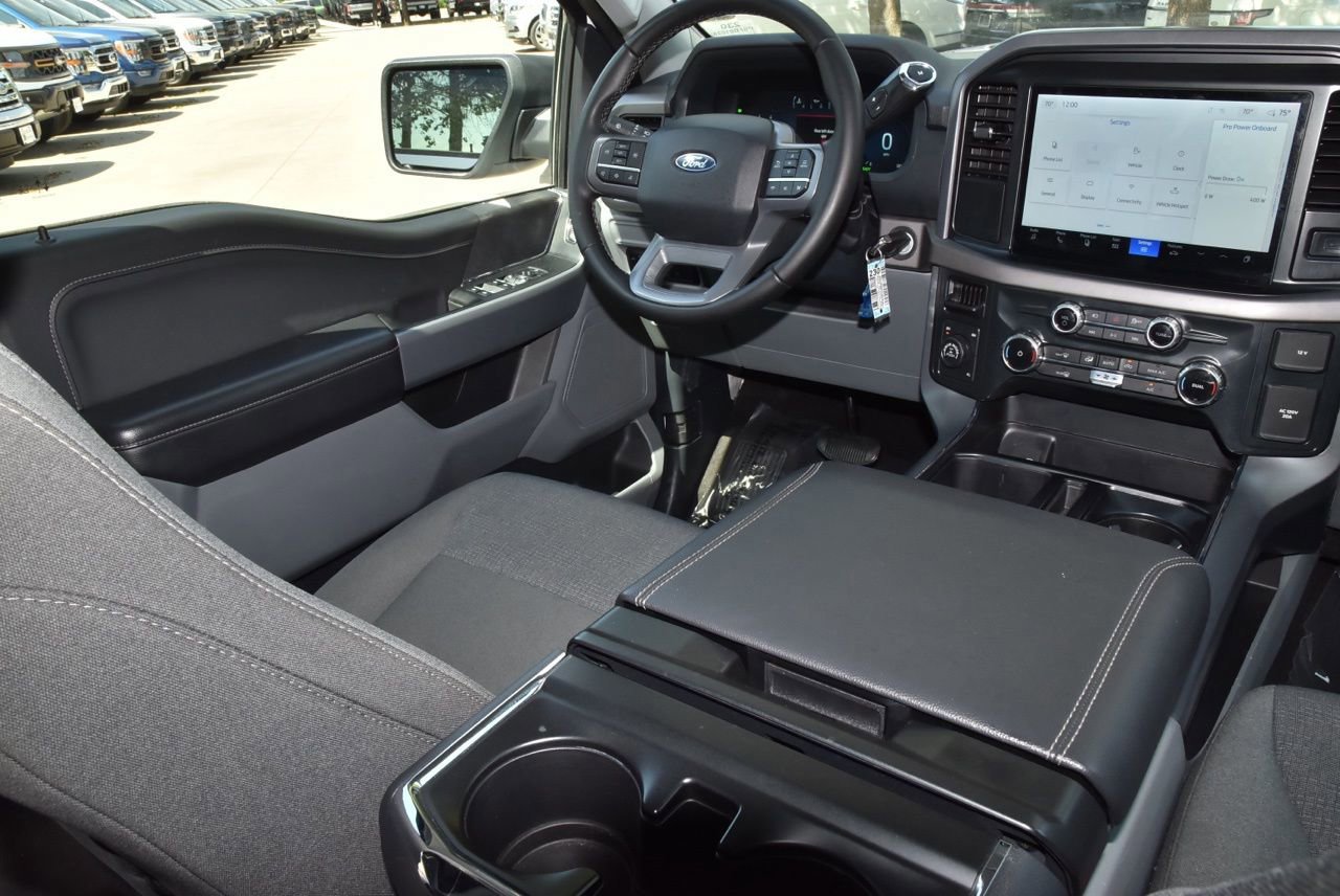 Certified 2025 Ford F150 XLT w/ Equipment Group 301A Standard image 16