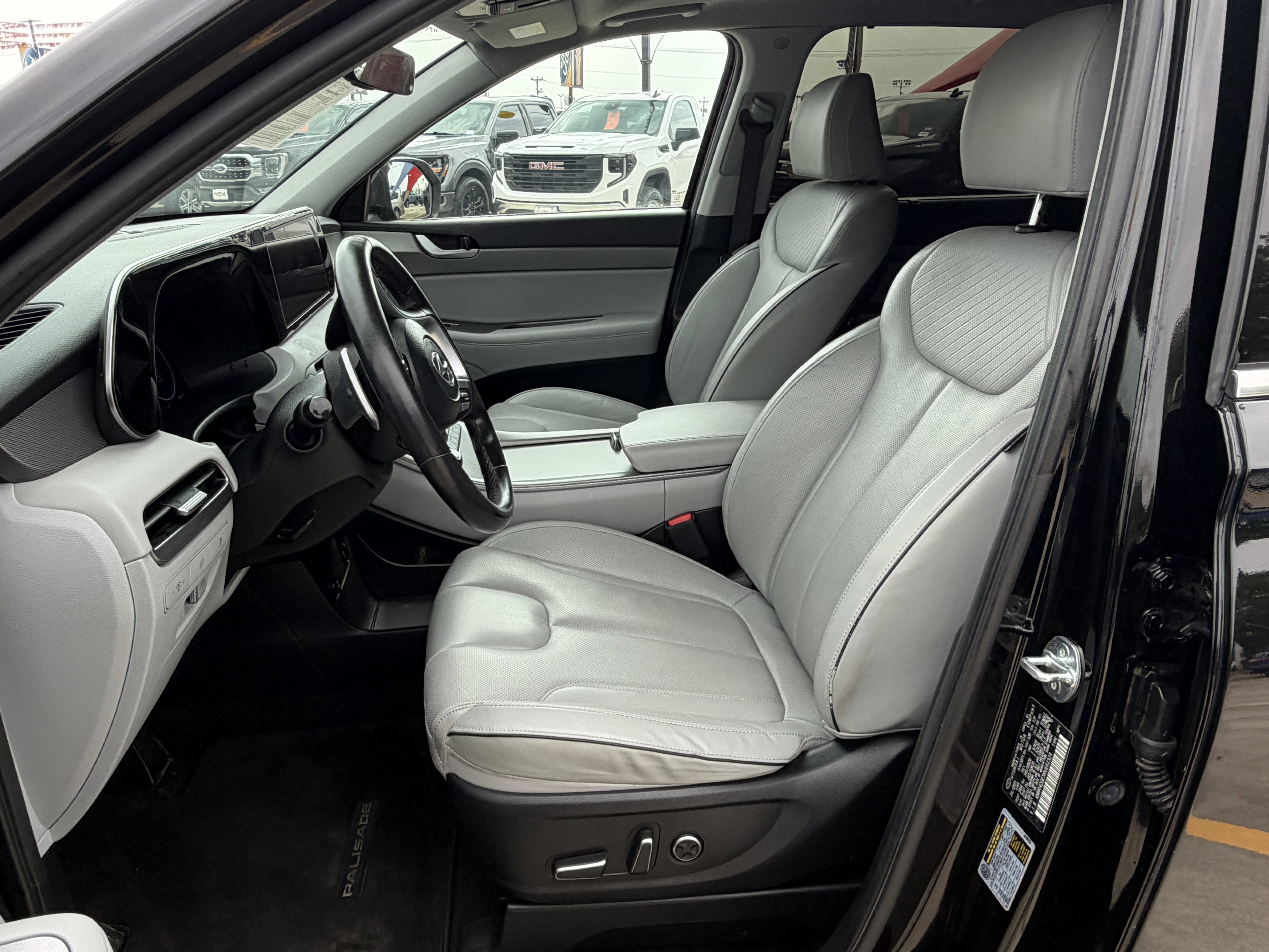 Used 2024 Hyundai Palisade SEL AWD/4WD image 18