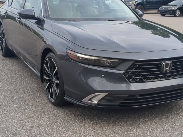 Used 2023 Honda Accord Touring image 10
