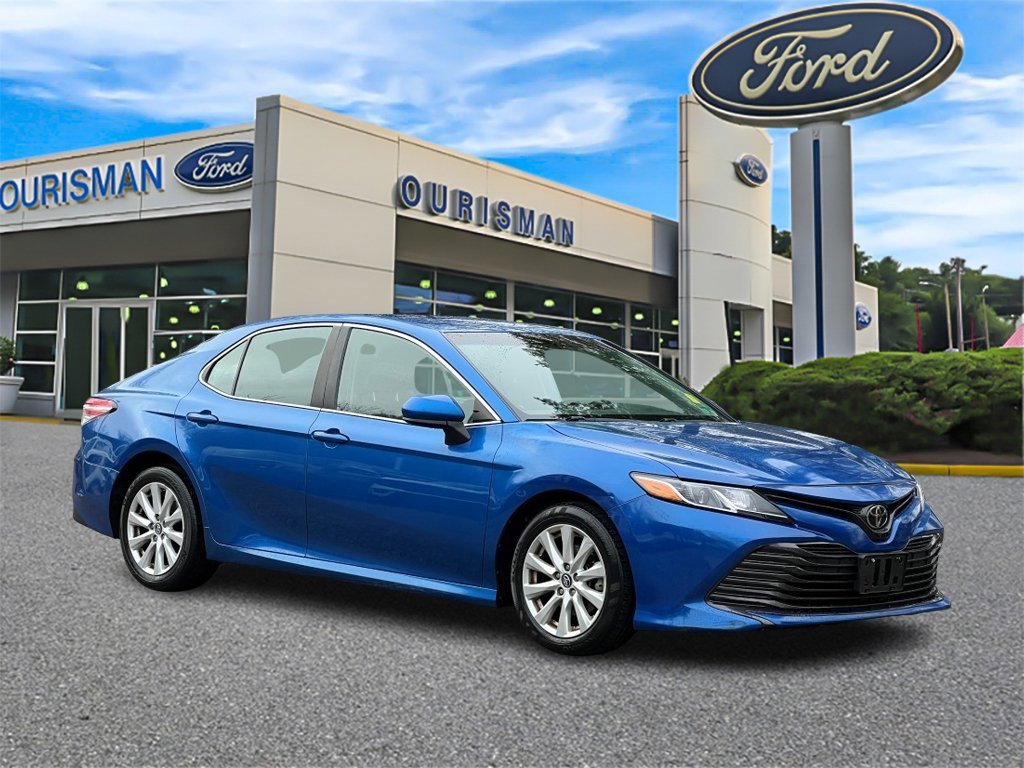 Used 2019 Toyota Camry LE image 5