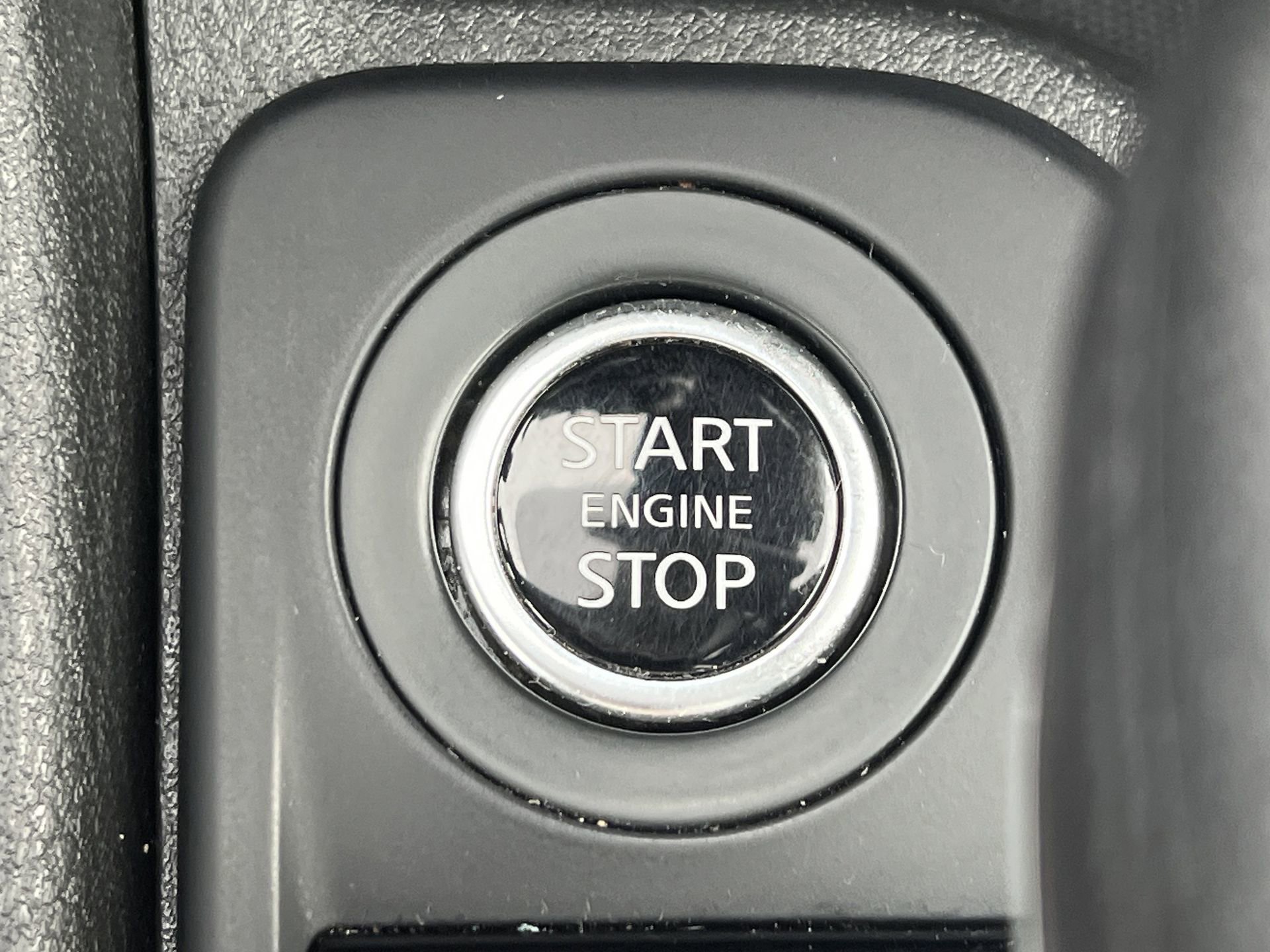 Used 2025 Nissan Sentra S image 8