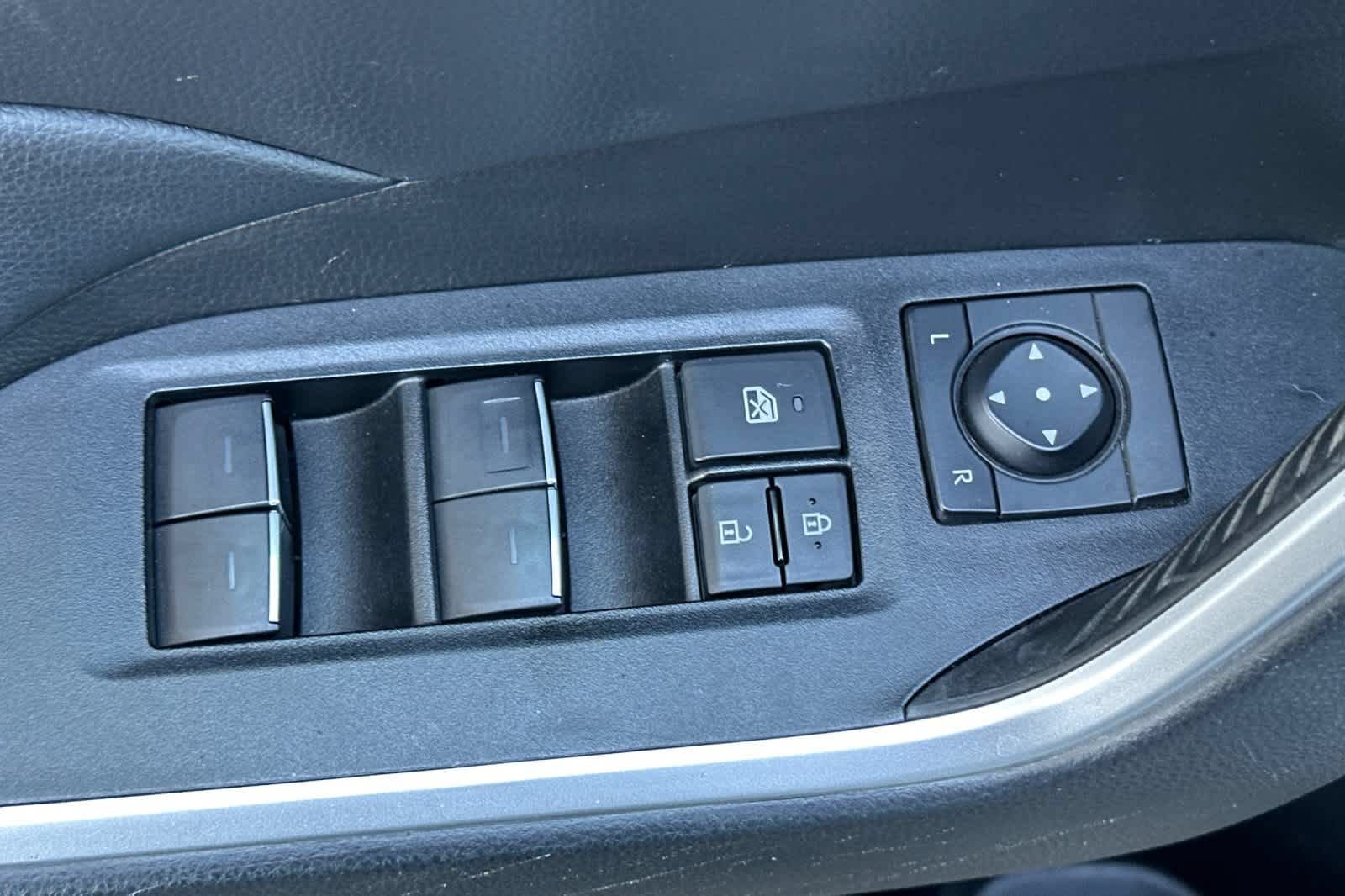 Used 2023 Toyota RAV4 XLE Premium FWD image 13