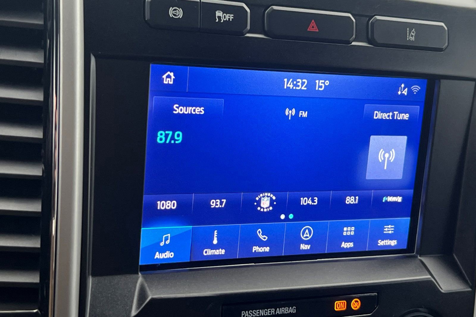 Certified 2020 Ford F350 Lariat image 18