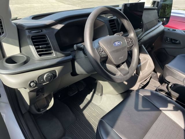 Certified 2026 Ford Transit 250 148 High Roof RWD image 4