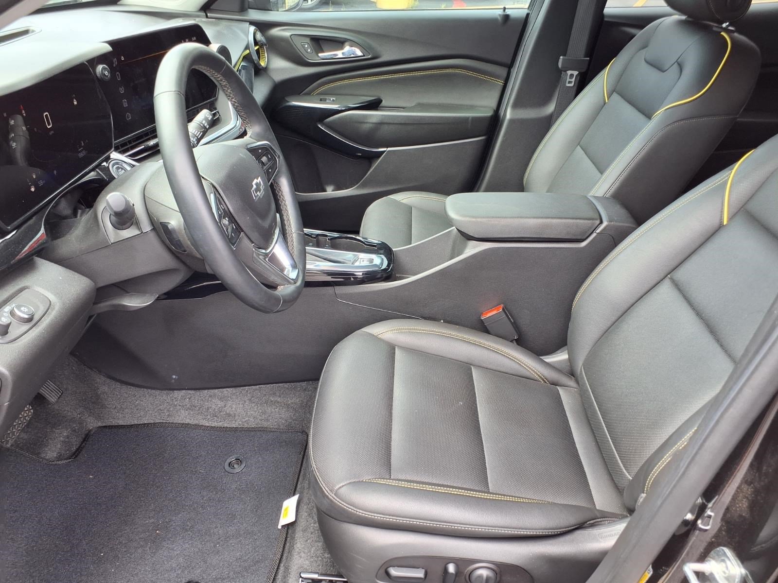 Used 2025 Chevrolet Trax ACTIV w/ Driver Confidence Package FWD image 13