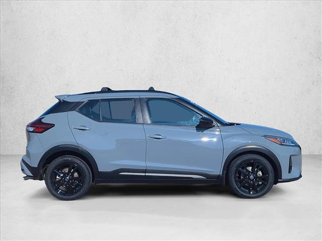 Used 2021 Nissan Kicks SR w/ SR Premium Package FWD image 4