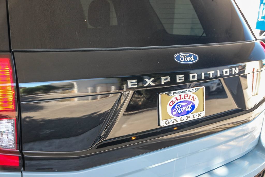 Certified 2025 Ford Expedition Active RWD image 8