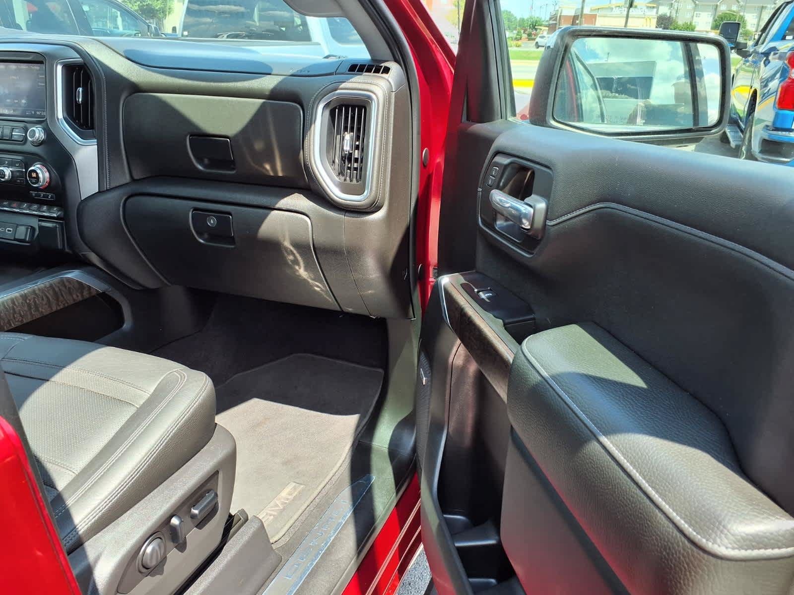 Used 2019 GMC Sierra 1500 Denali w/ Denali Ultimate Package AWD/4WD image 29
